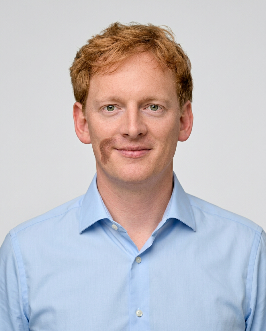 Maxime — Directeur des opérations & Expert CRM